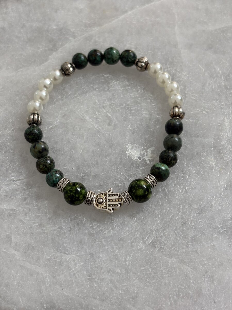 Green Jade & Pearl Hamsa Hand Bracelet